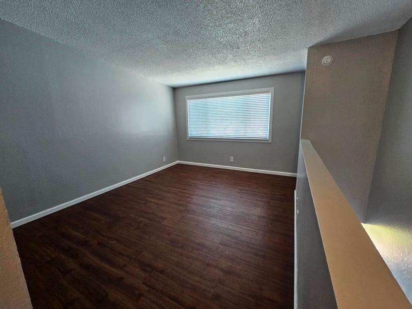 property for rent #9