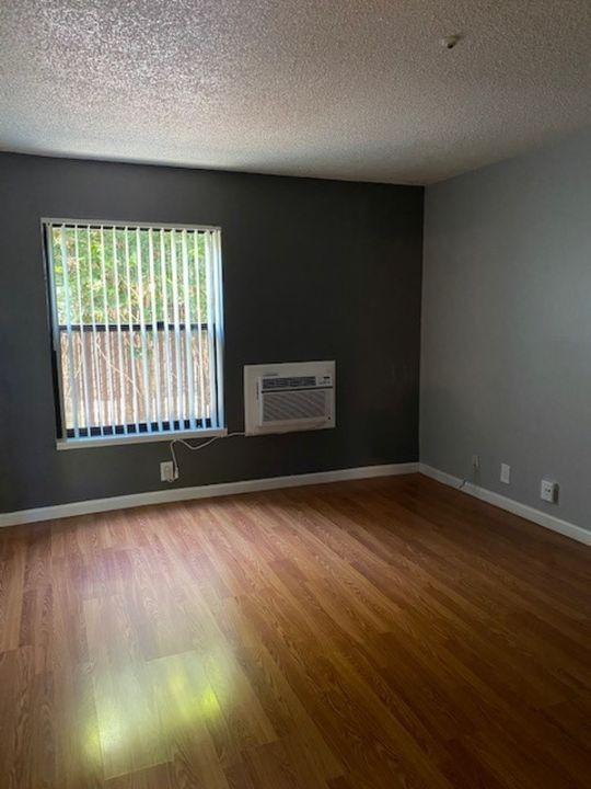 property for rent #10