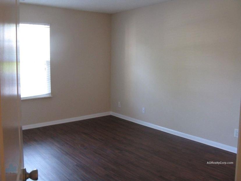 property for rent #9