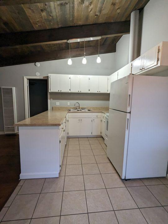 property for rent #9