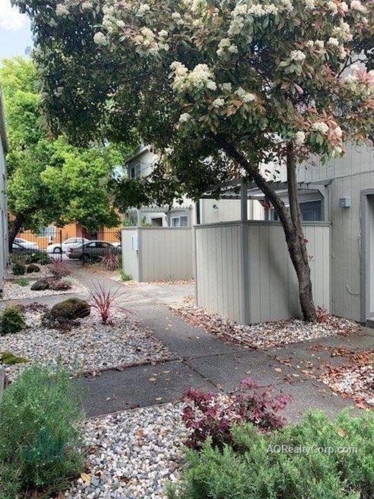 property for rent #2
